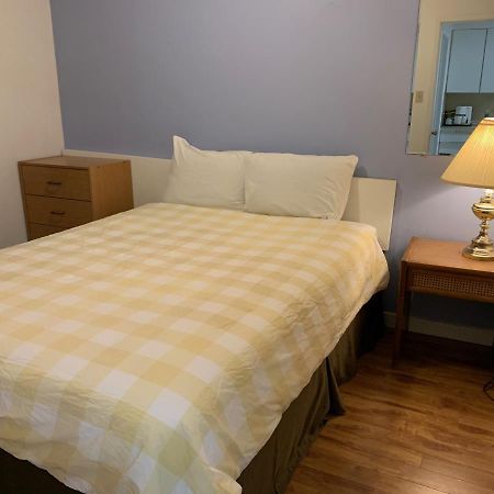 Swiss Sunset Inn Penticton Kültér fotó