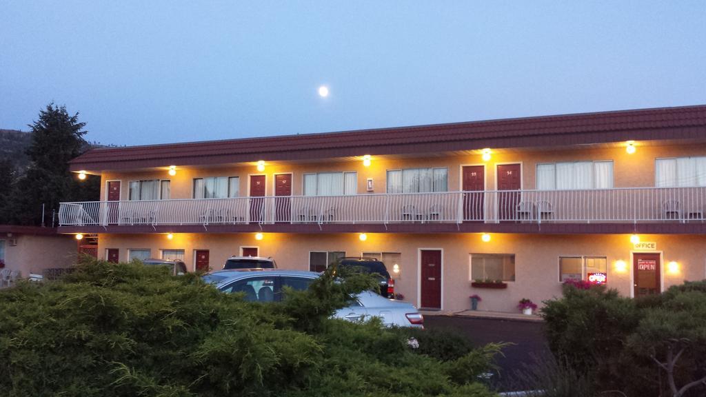 Swiss Sunset Inn Penticton Kültér fotó
