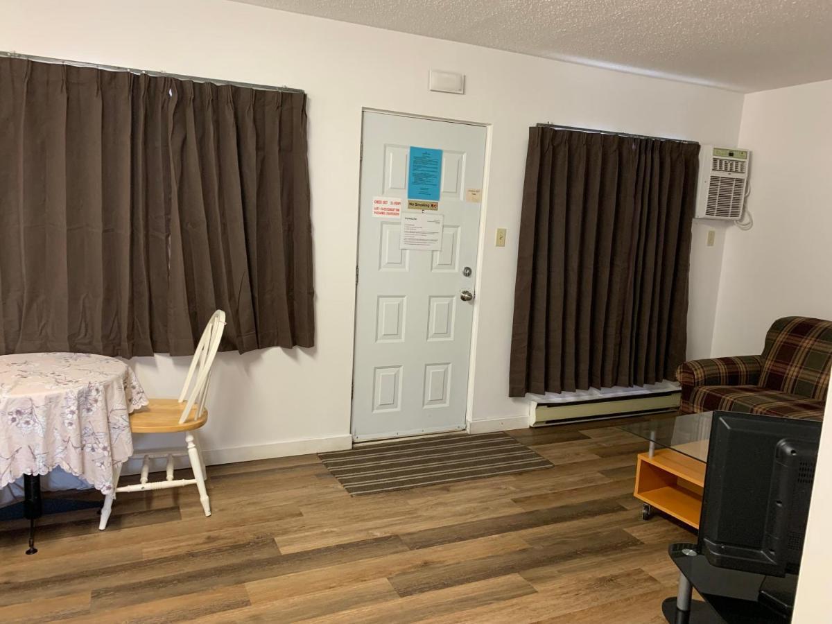 Swiss Sunset Inn Penticton Kültér fotó