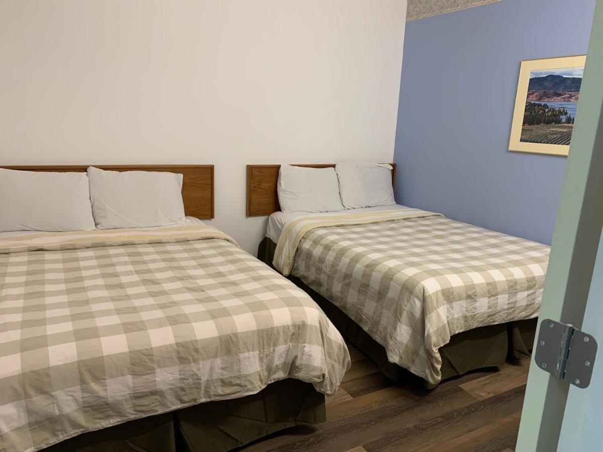 Swiss Sunset Inn Penticton Kültér fotó