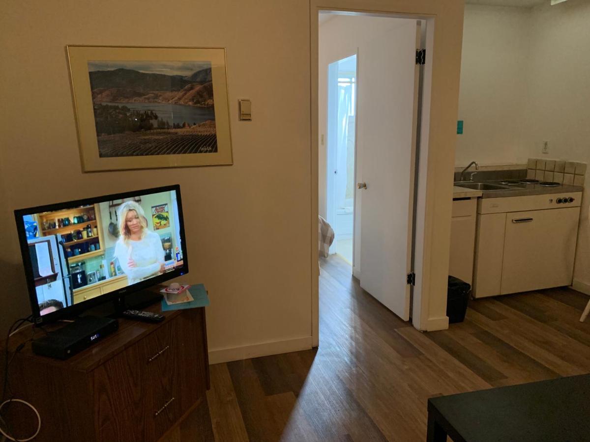 Swiss Sunset Inn Penticton Kültér fotó