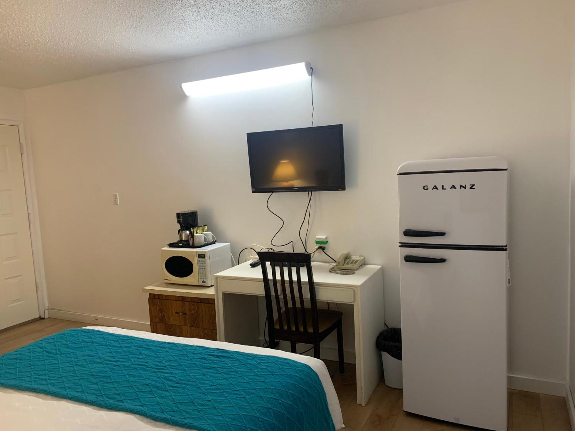 Swiss Sunset Inn Penticton Kültér fotó